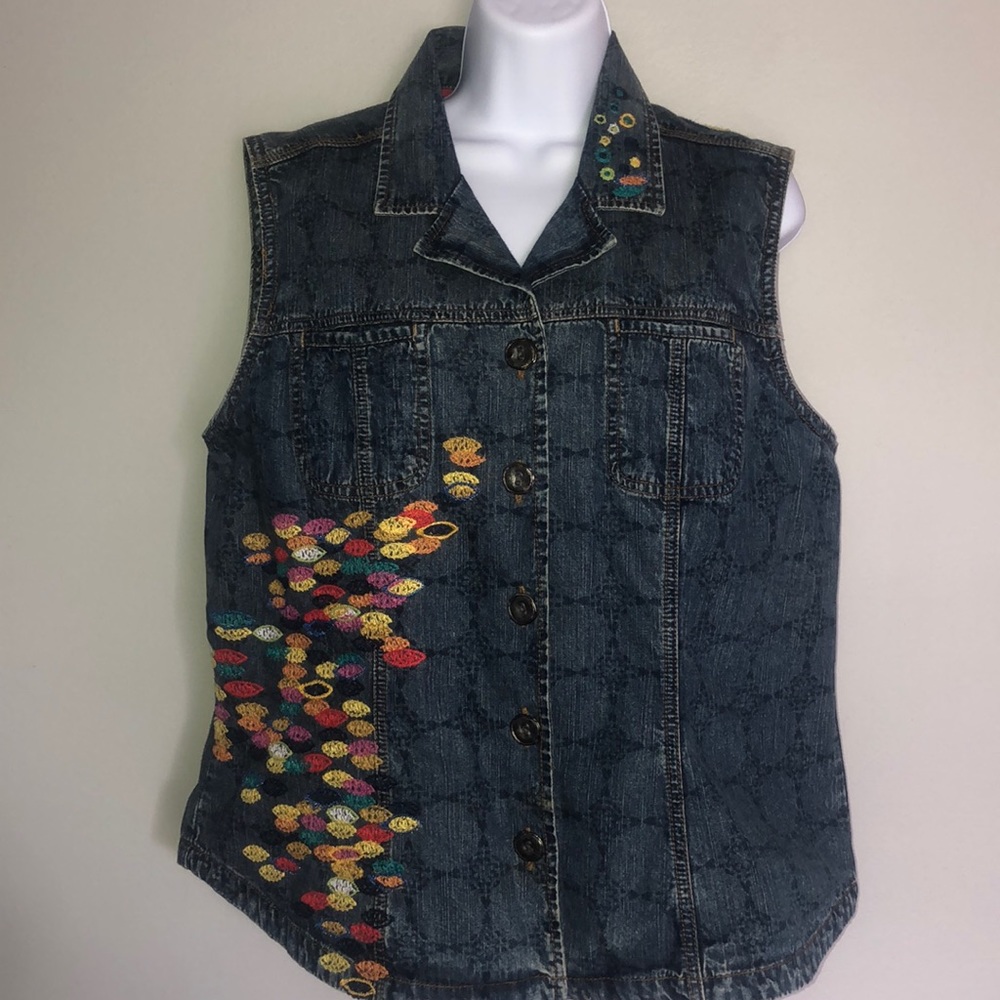 Chico’s embroidered denim Vest Sz 2(12-14)